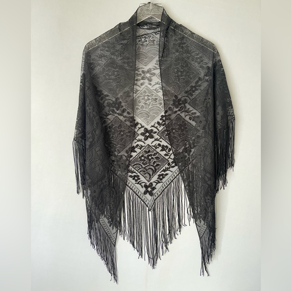 Black Floral Lace Fringe Shawl Half Square